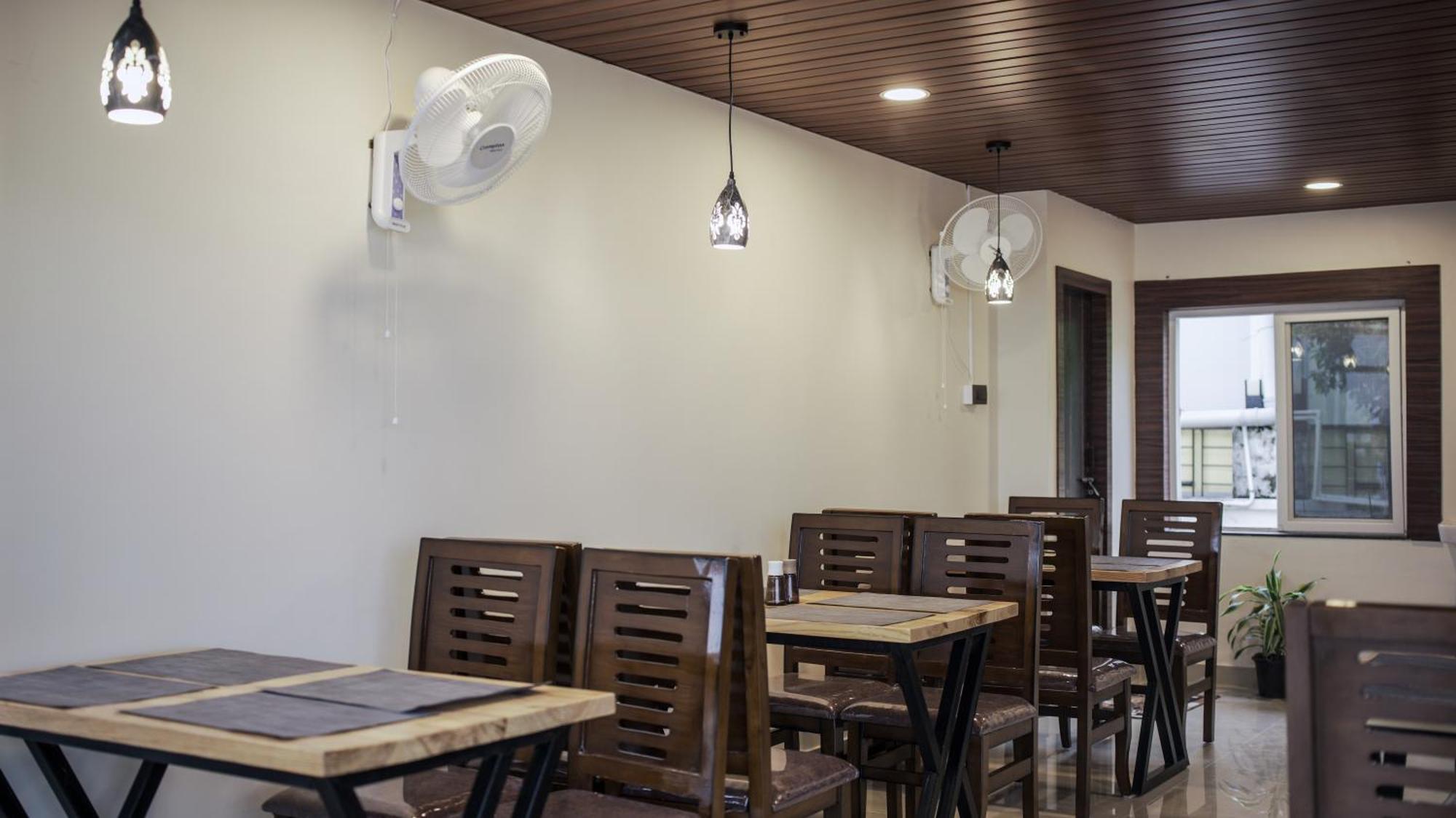 Radhe Suites Hyderabad Exterior photo